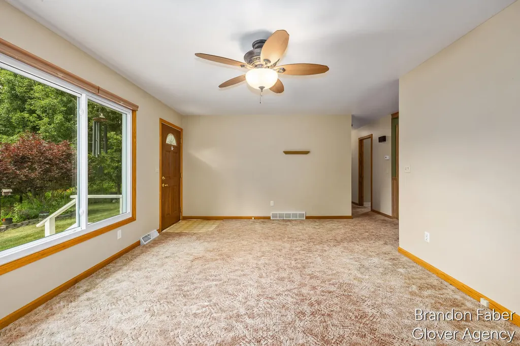 6660 Vinton Avenue NW Alpine Township MI 49321
