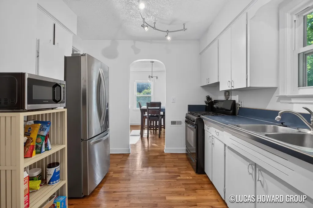 1045 Diamond Avenue NE Grand Rapids City MI 49503