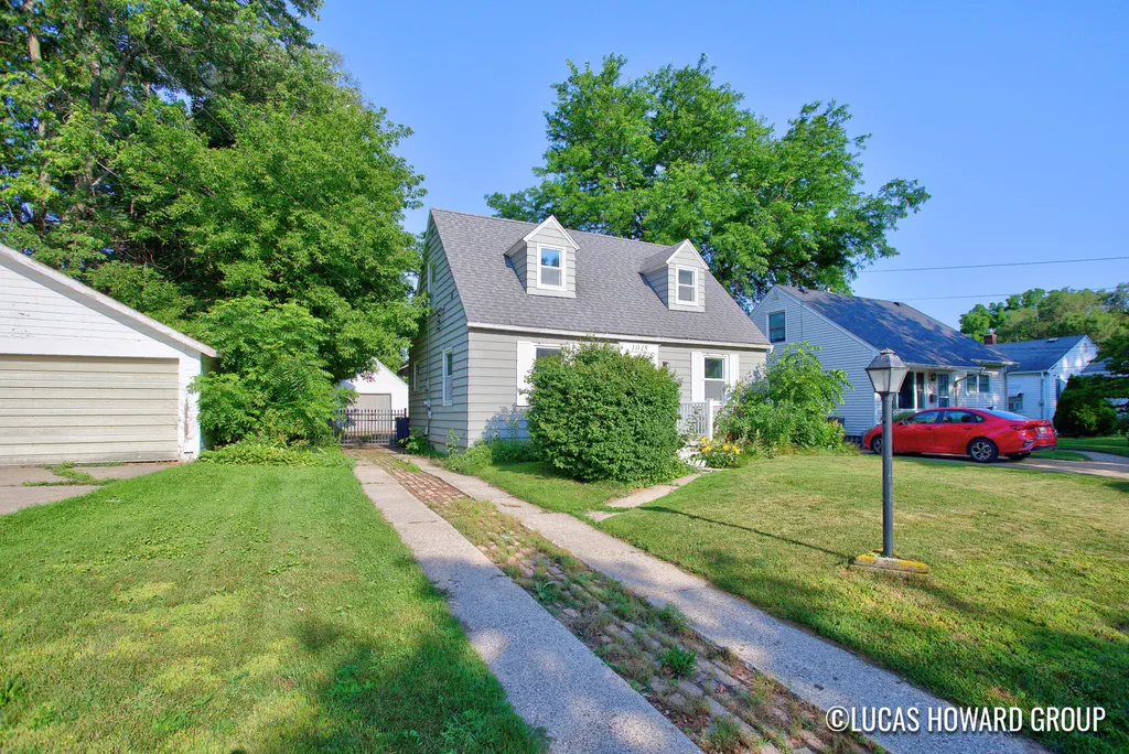 1045 Diamond Avenue NE Grand Rapids City MI 49503