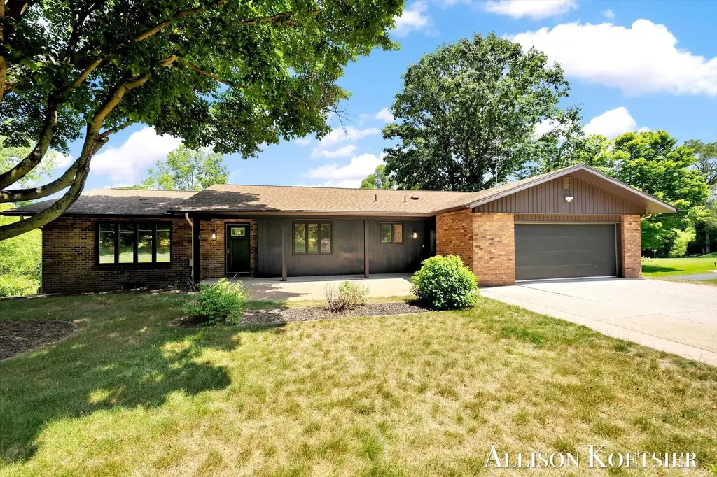 3890 Walker Avenue NW Alpine Township MI 49544