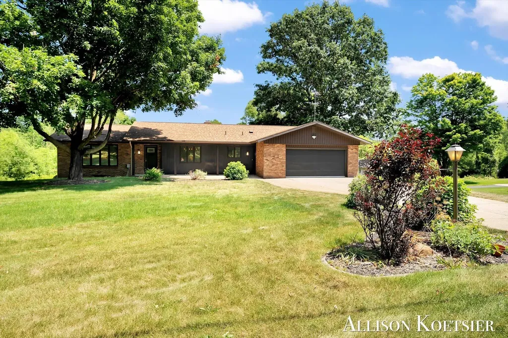 3890 Walker Avenue NW Alpine Township MI 49544