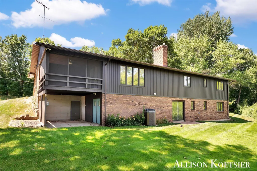 3890 Walker Avenue NW Alpine Township MI 49544
