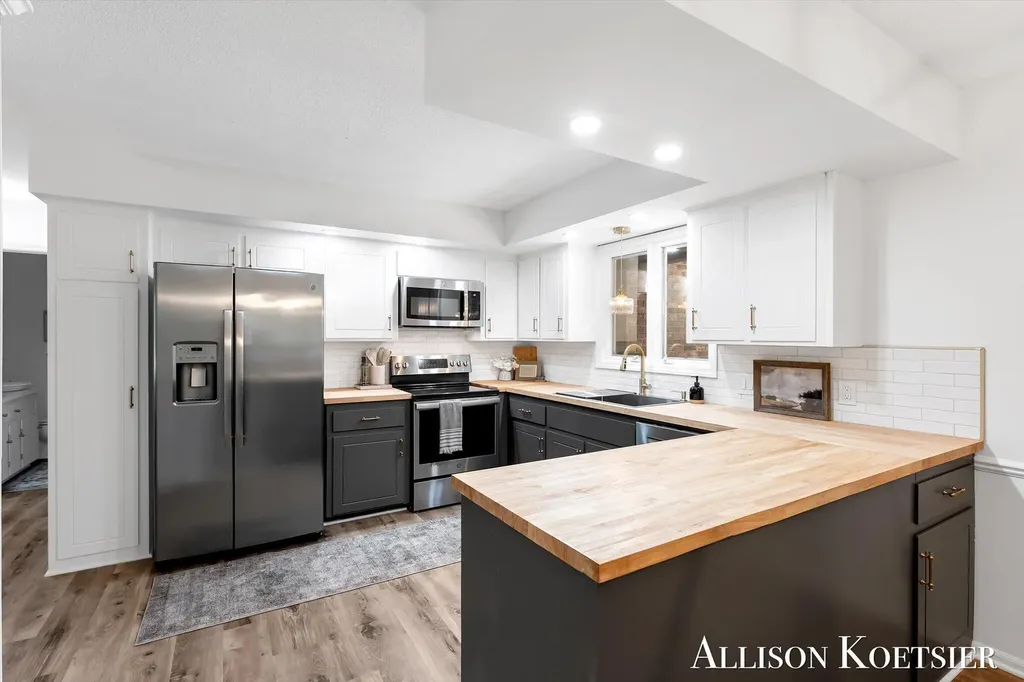 3890 Walker Avenue NW Alpine Township MI 49544
