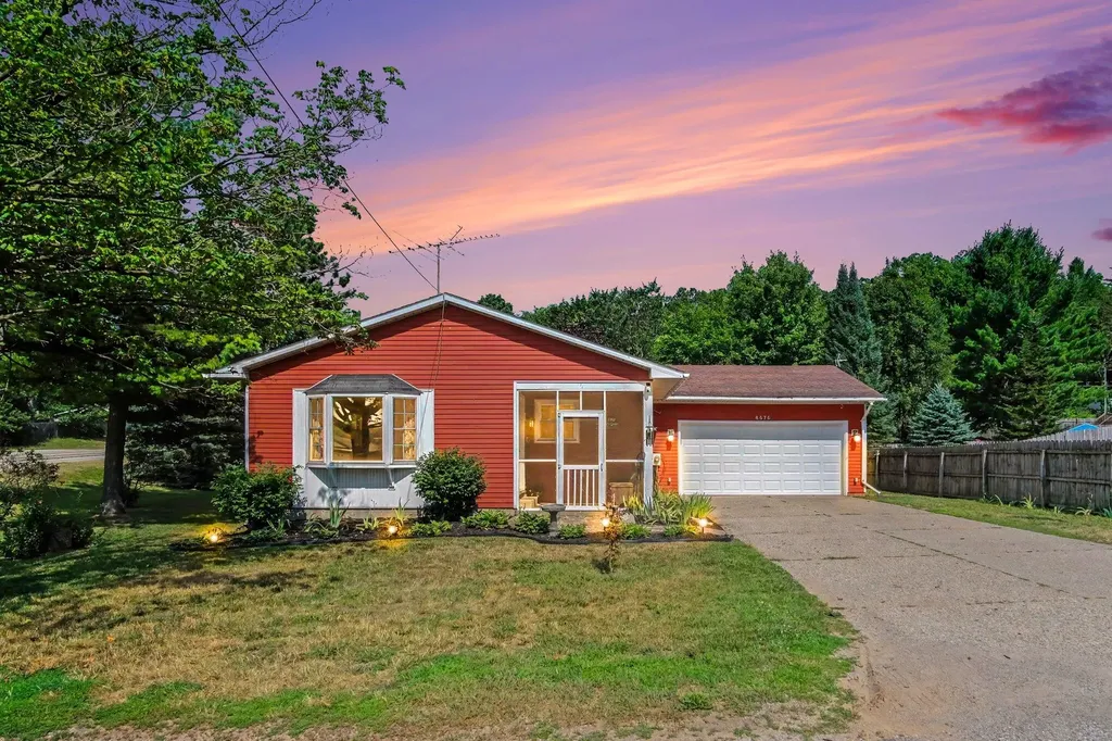 6676 Naontah Trail NE Cannon Township MI 49341