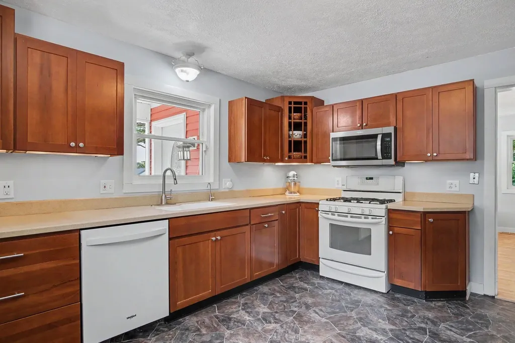 6676 Naontah Trail NE Cannon Township MI 49341
