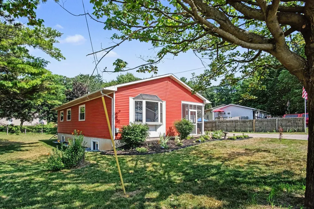 6676 Naontah Trail NE Cannon Township MI 49341