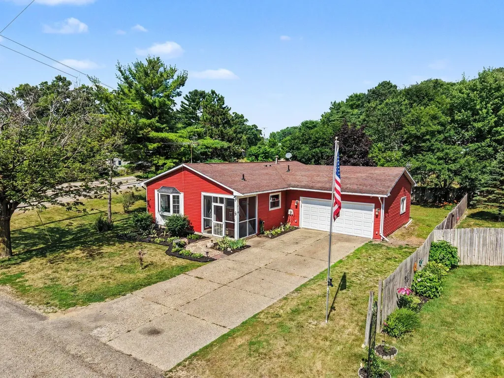 6676 Naontah Trail NE Cannon Township MI 49341