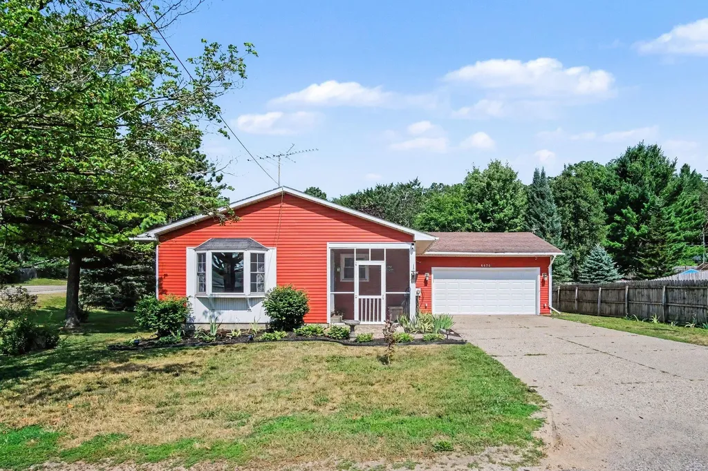 6676 Naontah Trail NE Cannon Township MI 49341