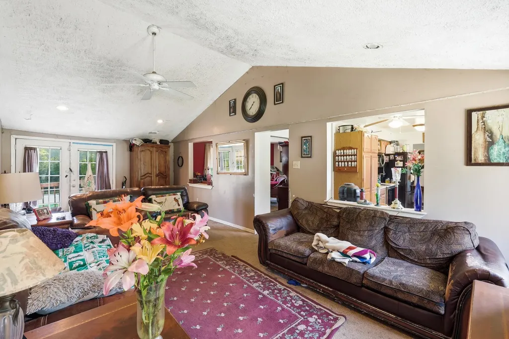 209 Cardinal Avenue Bedford Charter Township MI 49037