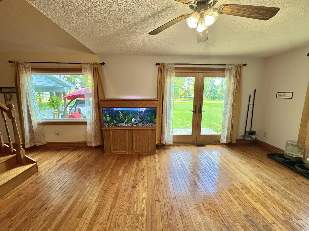 9462 E Colby Road Crystal Township MI 48818