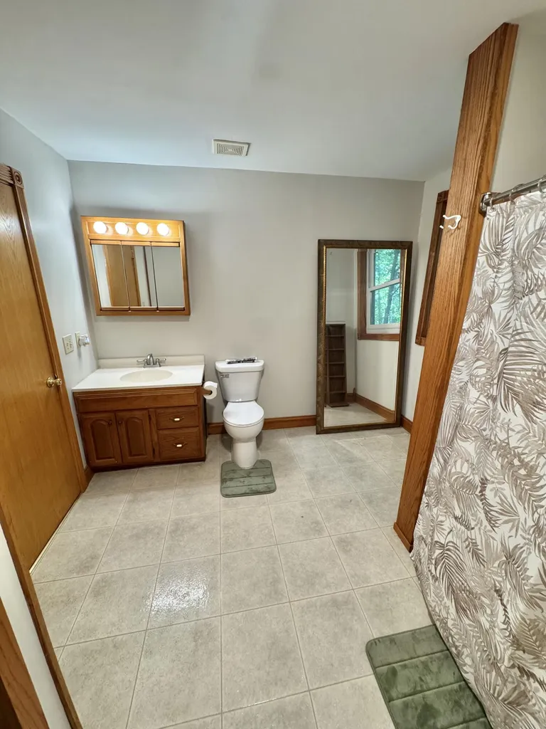 9462 E Colby Road Crystal Township MI 48818