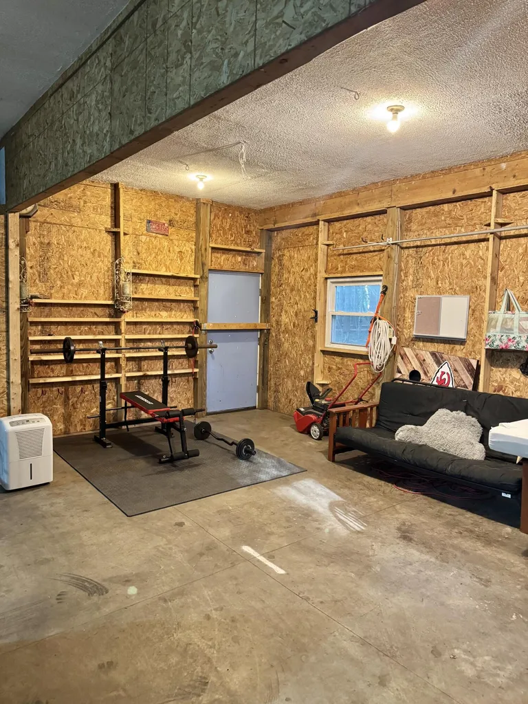 9462 E Colby Road Crystal Township MI 48818
