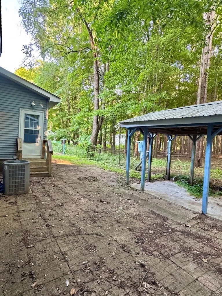 9462 E Colby Road Crystal Township MI 48818