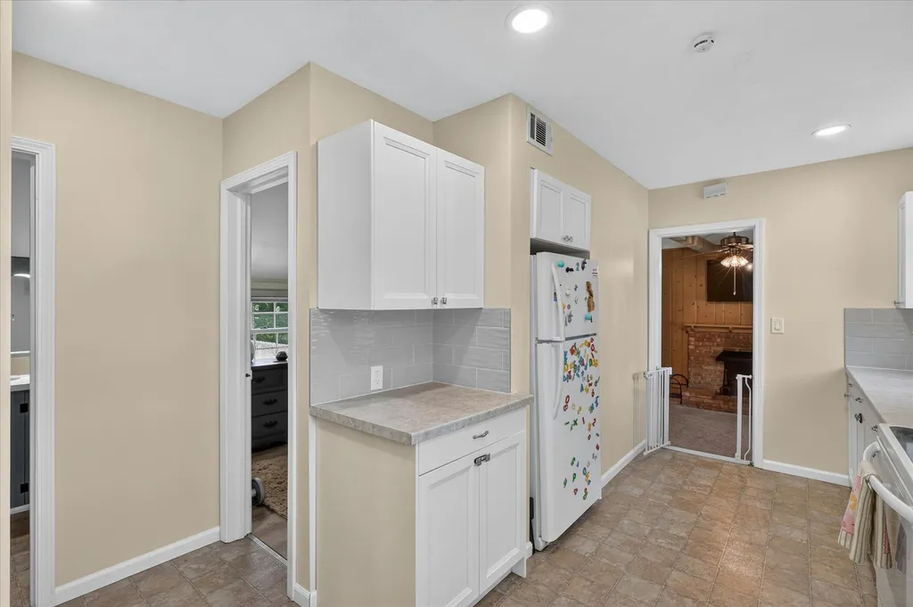 236 Mcconnell Avenue North Muskegon City MI 49445