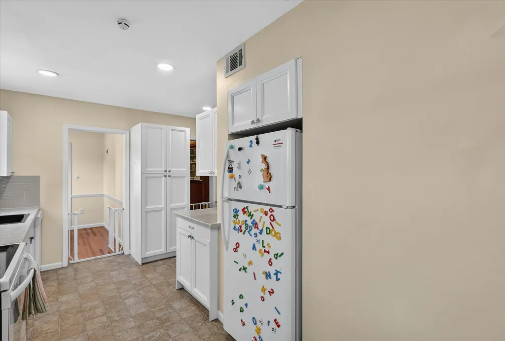 236 Mcconnell Avenue North Muskegon City MI 49445
