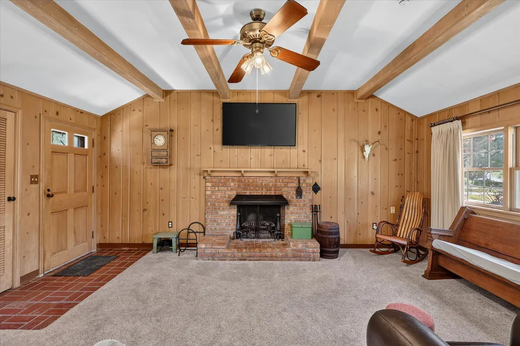 236 Mcconnell Avenue North Muskegon City MI 49445