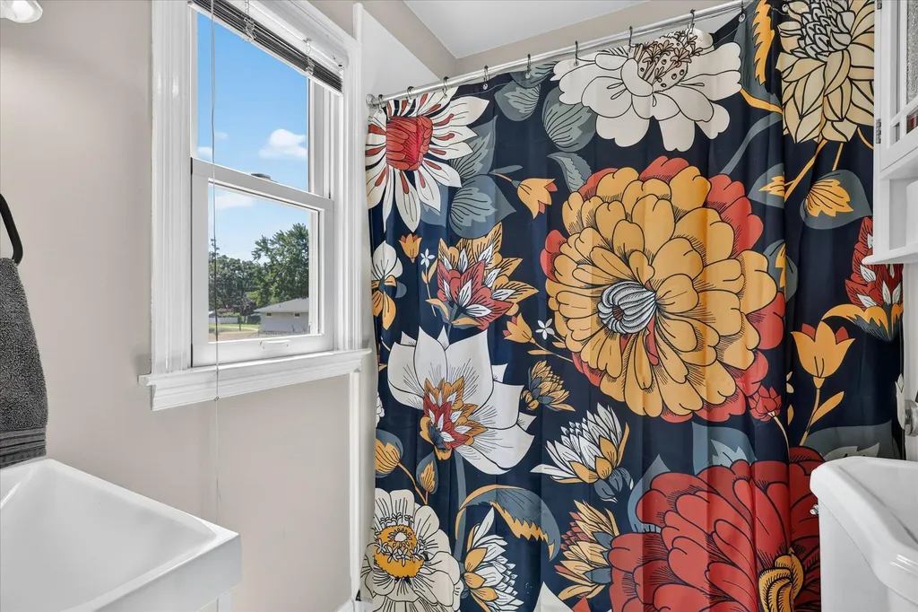 236 Mcconnell Avenue North Muskegon City MI 49445