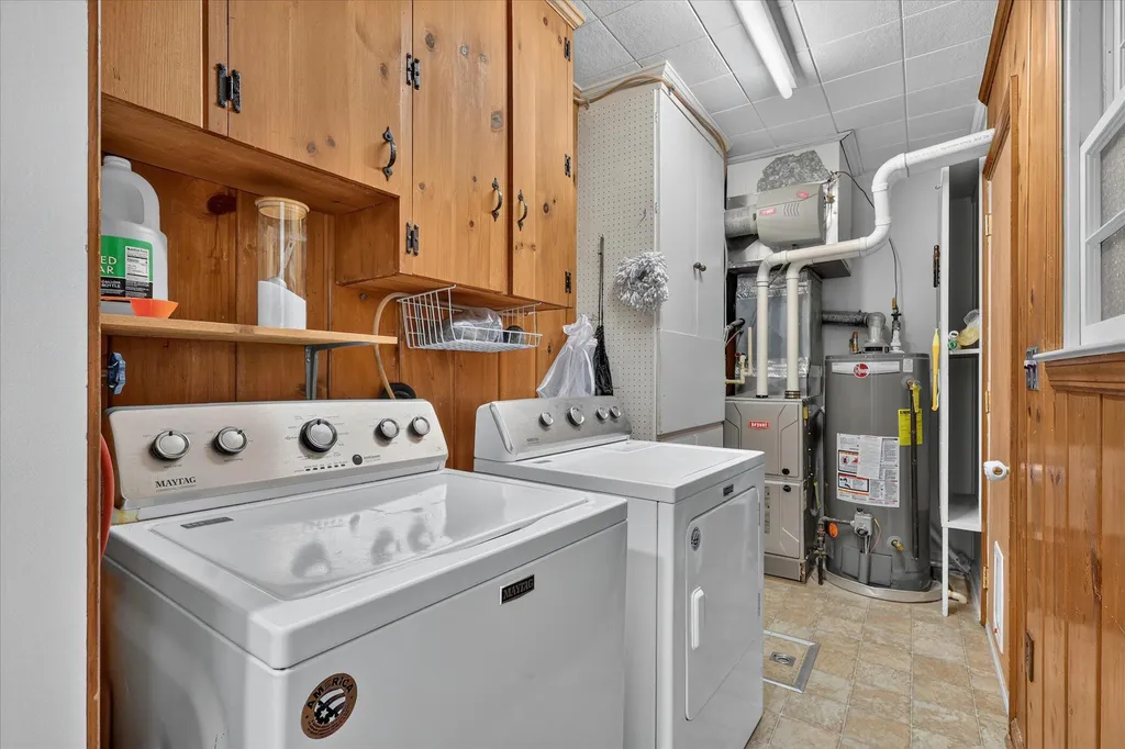 236 Mcconnell Avenue North Muskegon City MI 49445