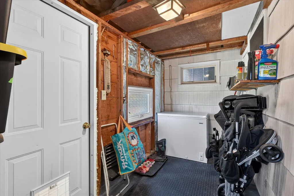 236 Mcconnell Avenue North Muskegon City MI 49445