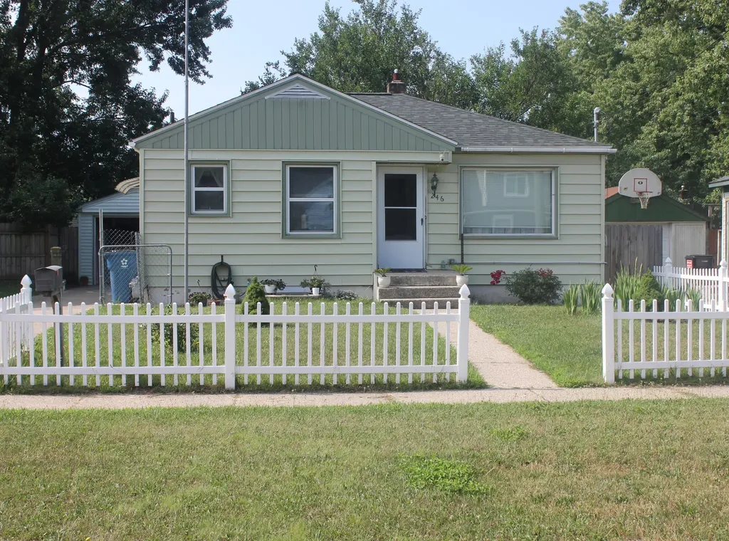 246 Maplelawn Street SW Wyoming City MI 49548