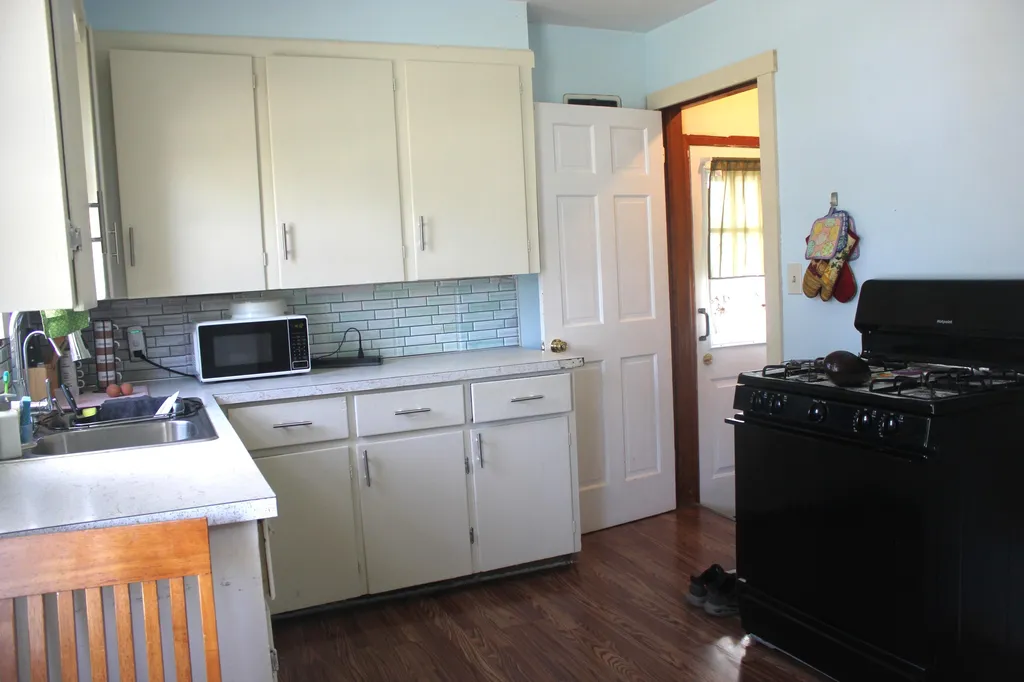 246 Maplelawn Street SW Wyoming City MI 49548