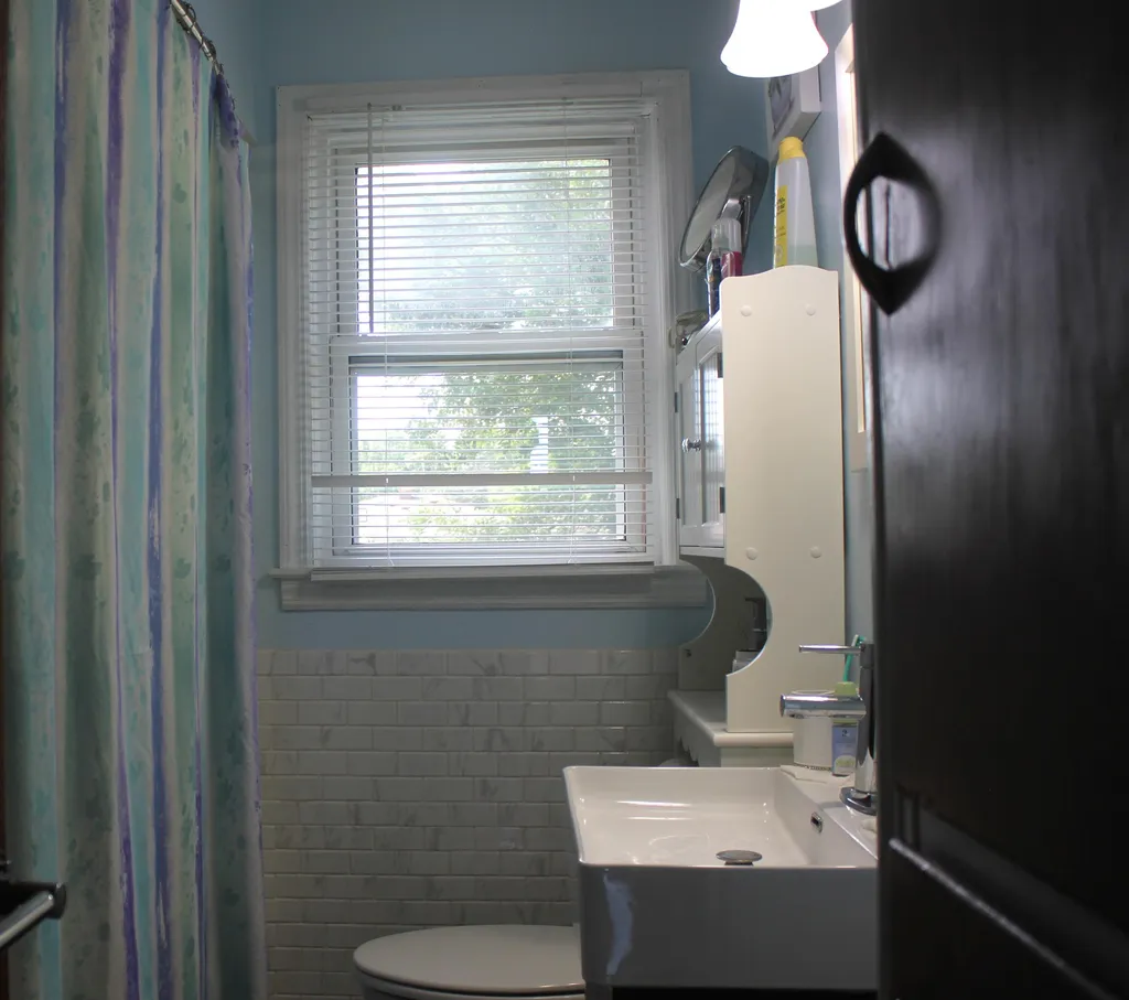 246 Maplelawn Street SW Wyoming City MI 49548