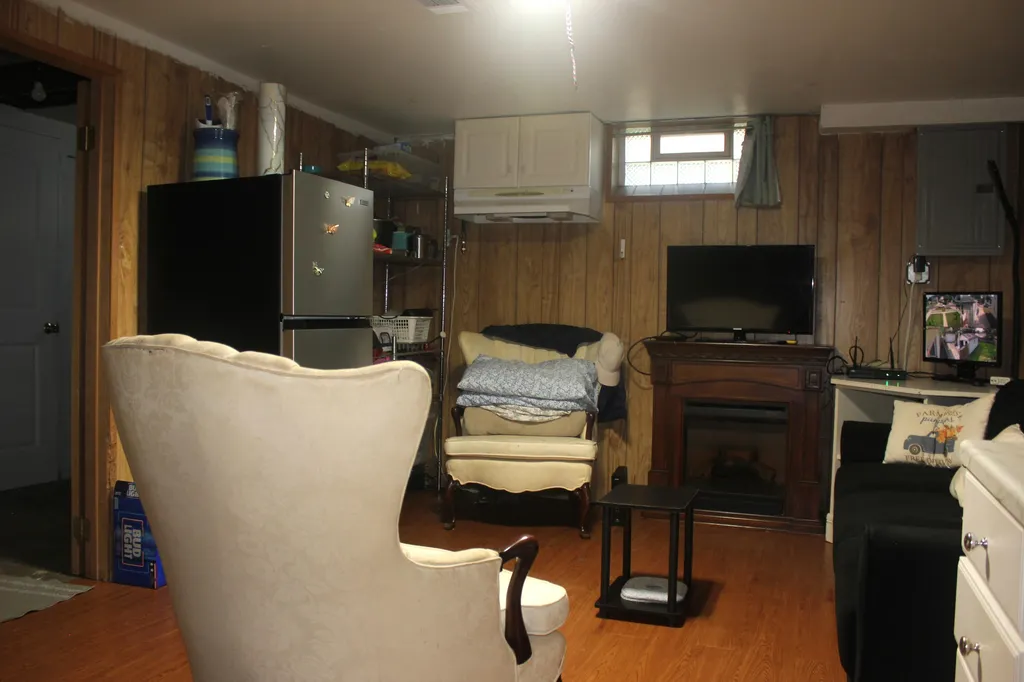 246 Maplelawn Street SW Wyoming City MI 49548