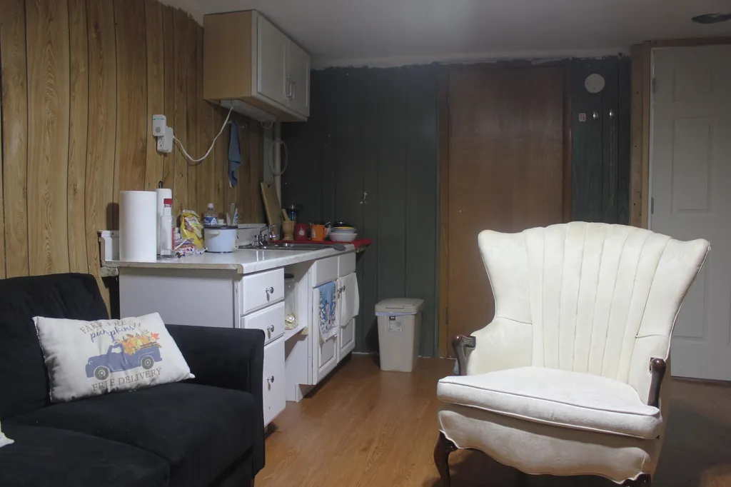 246 Maplelawn Street SW Wyoming City MI 49548