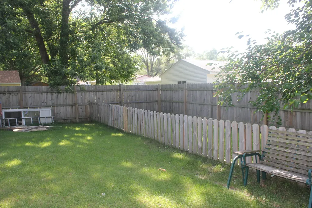 246 Maplelawn Street SW Wyoming City MI 49548