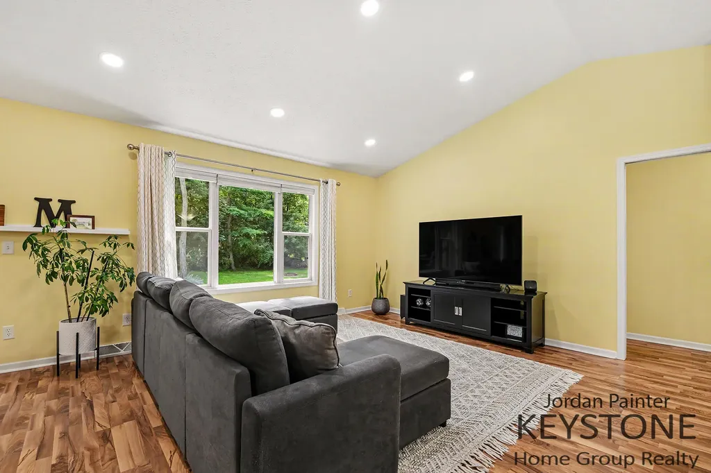 58 Sagamore Trail SE Vergennes Township MI 49331