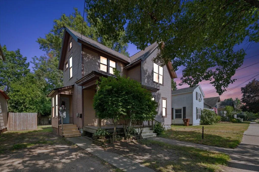 50 S Union Street NW Sparta Village MI 49345