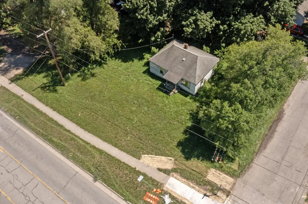 617 W Allegan Street Otsego Township MI 49078