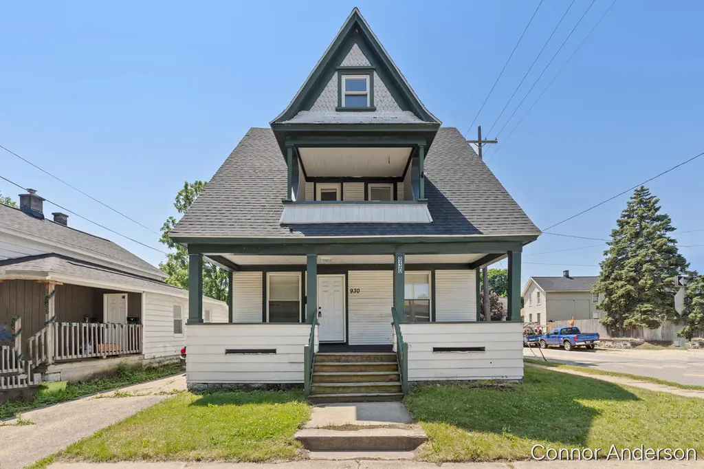 930 1st Street NW Grand Rapids City MI 49504