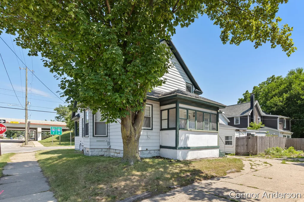 930 1st Street NW Grand Rapids City MI 49504