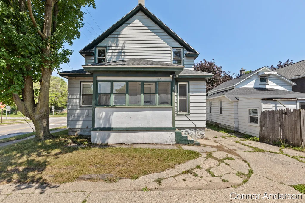 930 1st Street NW Grand Rapids City MI 49504