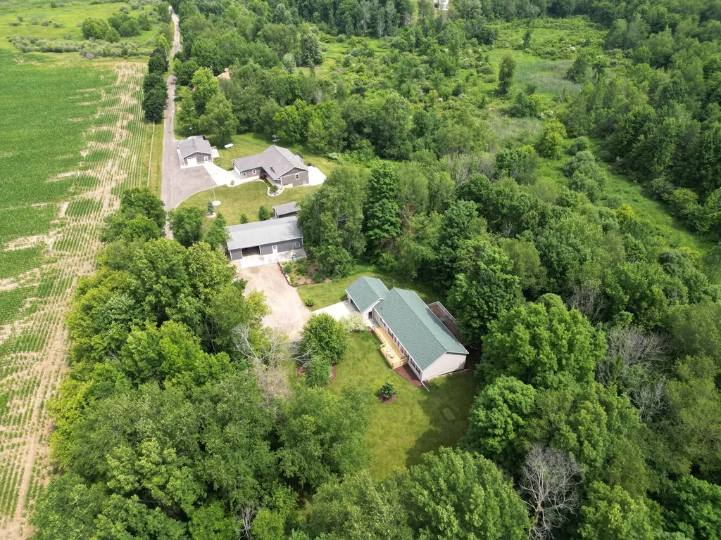 5441 Crooked Crk Road Berlin Township MI 48881