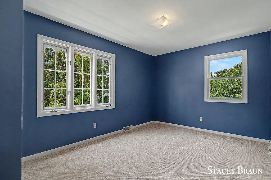 2136 Rolling Hills Drive SE Grand Rapids City MI 49546