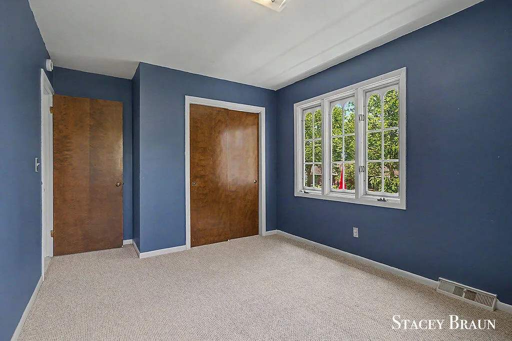 2136 Rolling Hills Drive SE Grand Rapids City MI 49546
