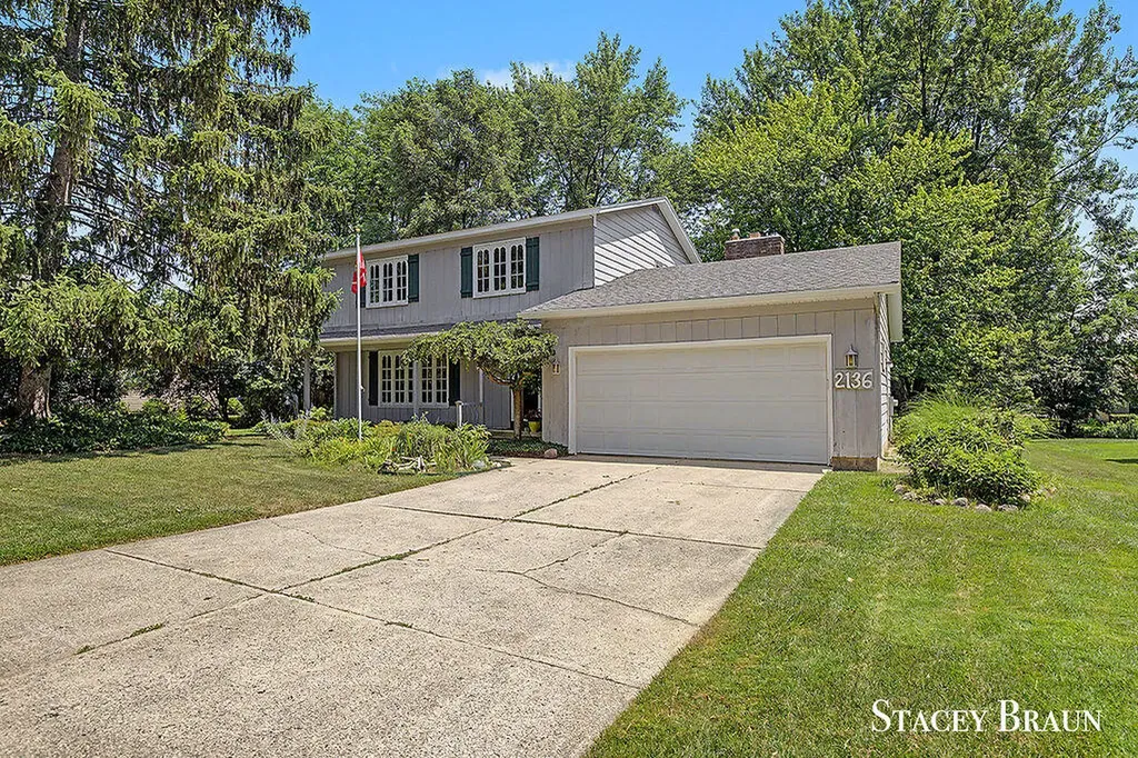 2136 Rolling Hills Drive SE Grand Rapids City MI 49546