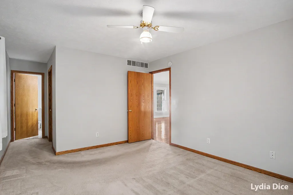 4282 Knapp Valley Court NE Grand Rapids Charter Township MI 49525