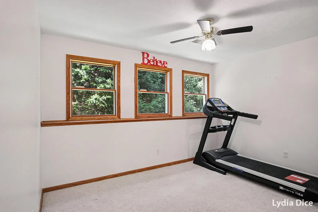 4282 Knapp Valley Court NE Grand Rapids Charter Township MI 49525