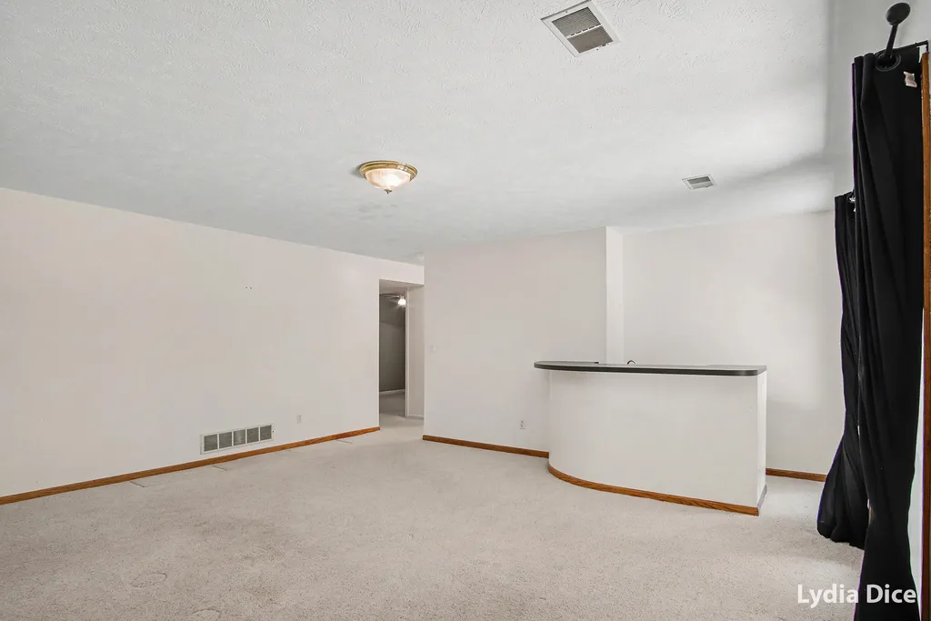 4282 Knapp Valley Court NE Grand Rapids Charter Township MI 49525