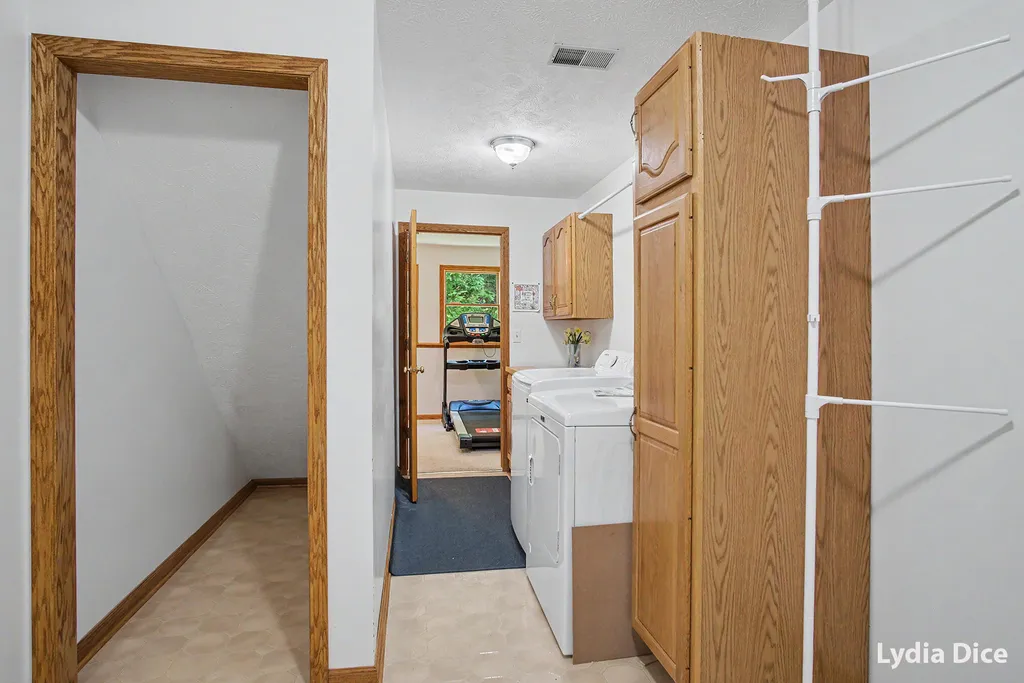 4282 Knapp Valley Court NE Grand Rapids Charter Township MI 49525