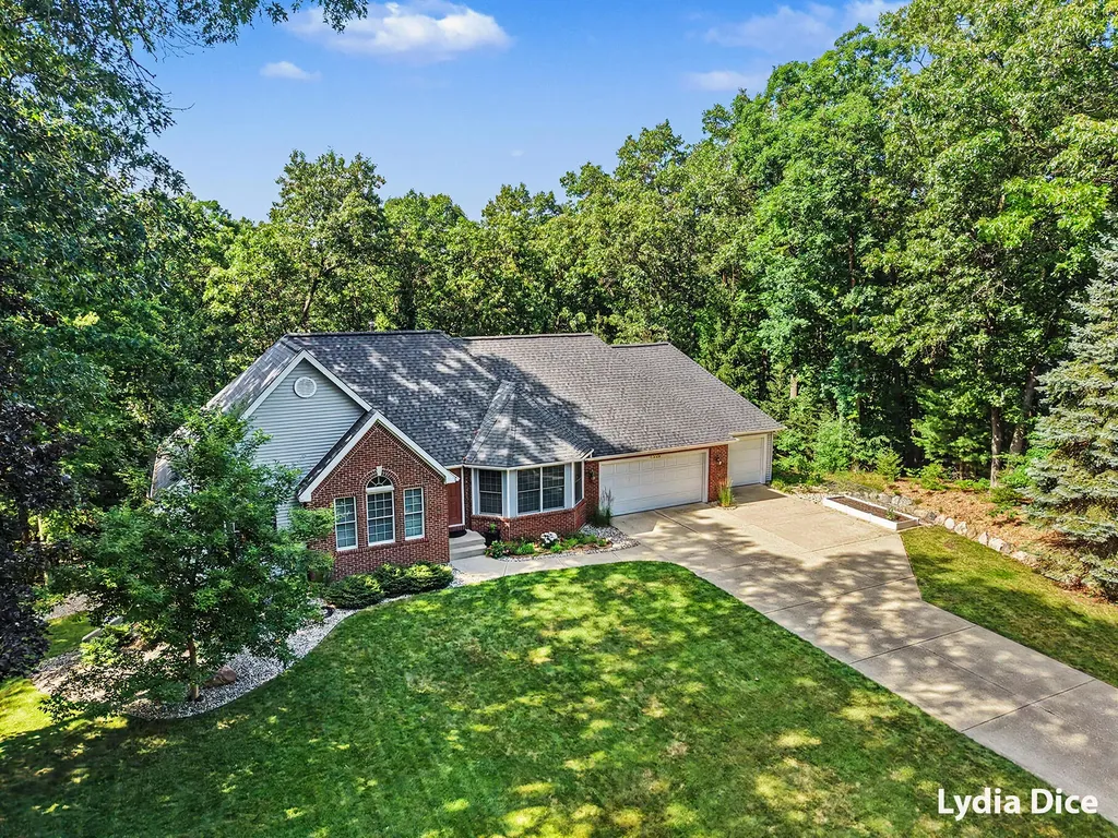 4282 Knapp Valley Court NE Grand Rapids Charter Township MI 49525