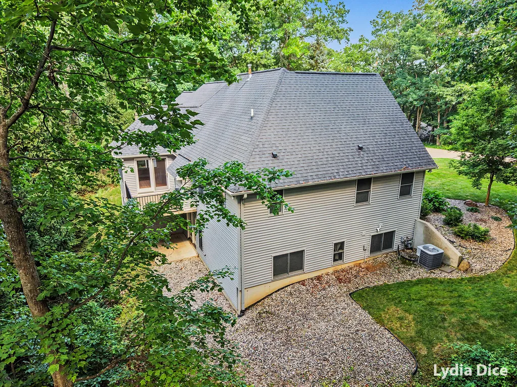 4282 Knapp Valley Court NE Grand Rapids Charter Township MI 49525