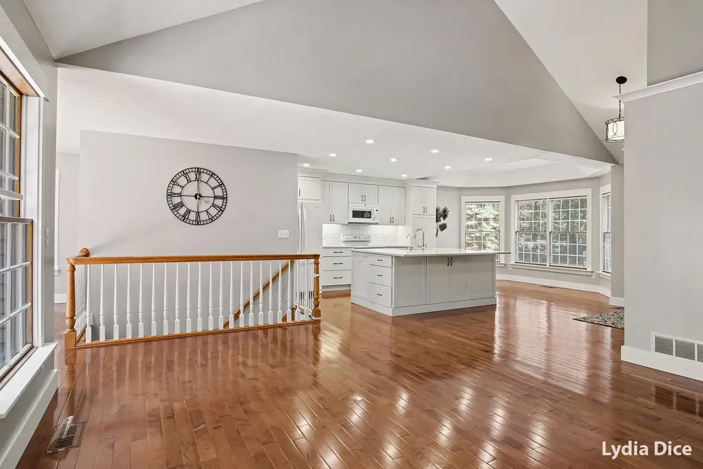 4282 Knapp Valley Court NE Grand Rapids Charter Township MI 49525