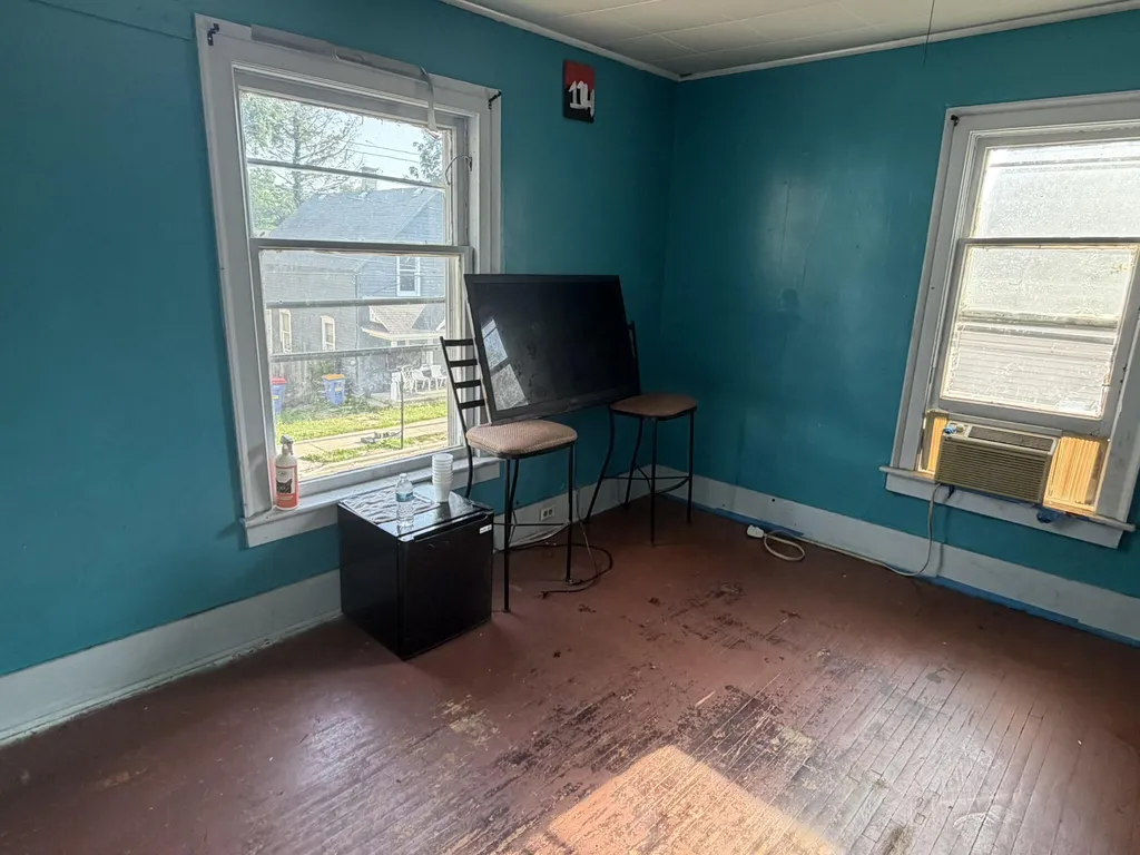 841 Nagold Street NW Grand Rapids City MI 49504