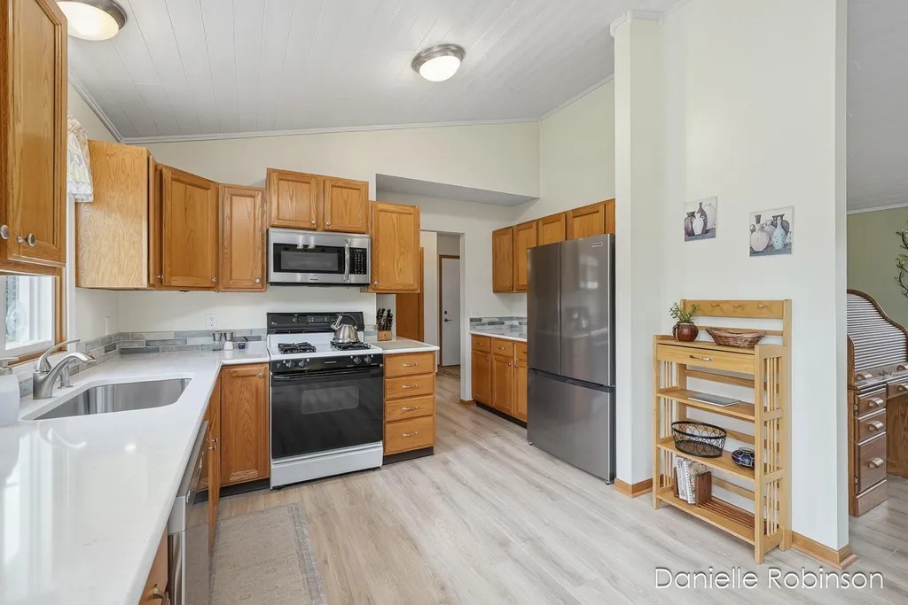 6829 12 Mile Road NE Courtland Township MI 49341