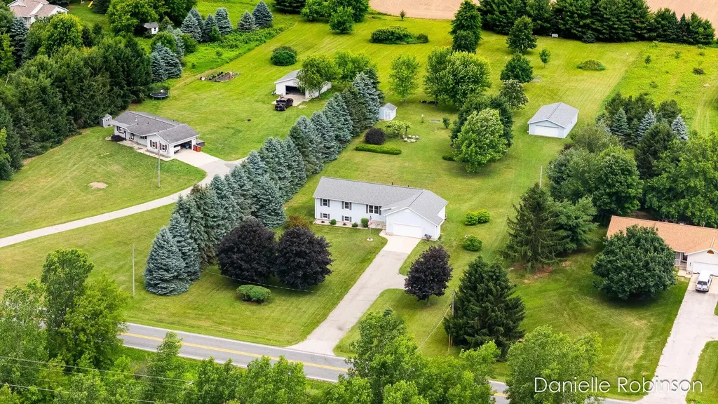 6829 12 Mile Road NE Courtland Township MI 49341