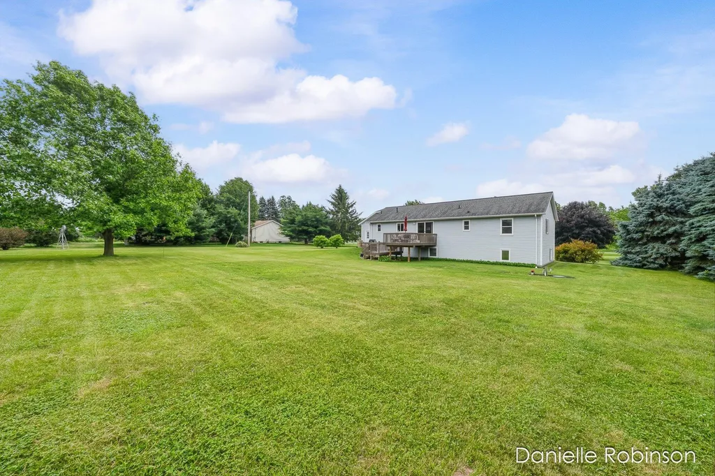 6829 12 Mile Road NE Courtland Township MI 49341
